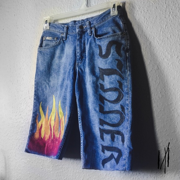 Fire / Sinner / Hand Painted / Denim Shorts - Picture 5 of 8